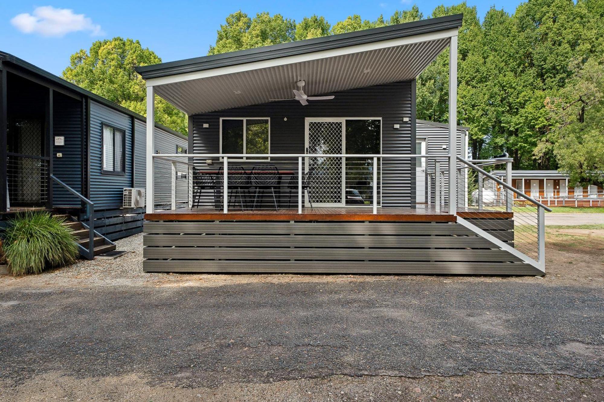 Myrtleford Holiday Park Exterior photo