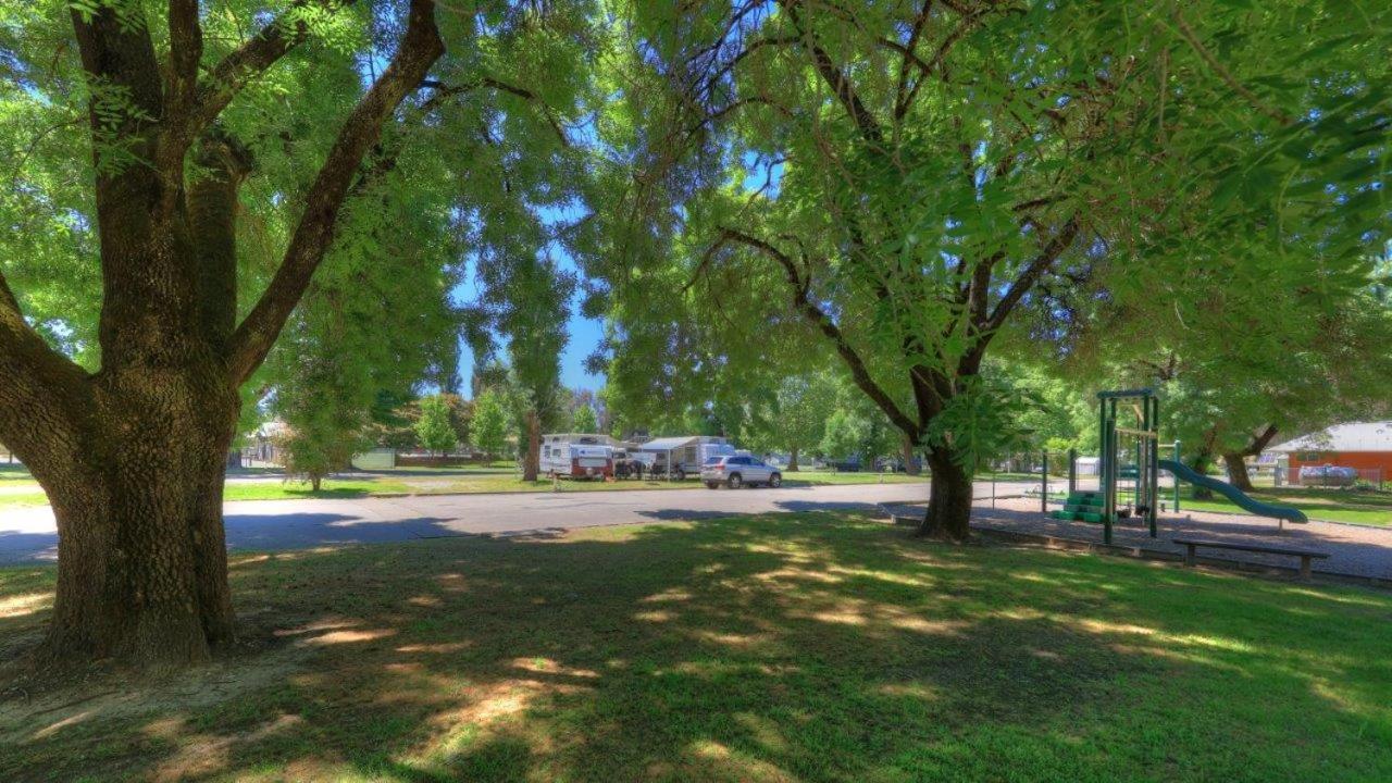 Myrtleford Holiday Park Exterior photo